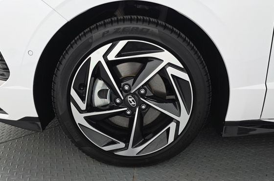 Hyundai Sonata 1.6 Turbo Exclusive — пробег 4 079 км — фото 5 из 5