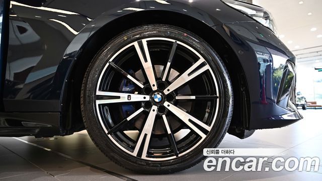 BMW 5-Series 530i xDrive M Sport — пробег 40 970 км — фото 5 из 5