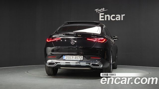 Mercedes-Benz GLC-Class GLC300 4MATIC Avnatgarde Coupe — пробег 3 038 км — фото 4 из 5