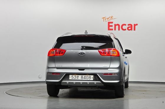 Kia Niro Noblesse — пробег 96 229 км — фото 4 из 5