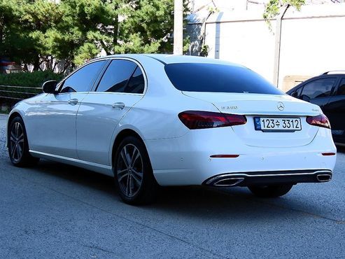Mercedes-Benz E-Class E350 4MATIC Avantgarde — пробег 20 836 км — фото 3 из 5