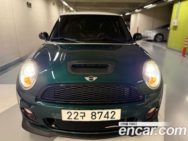Mini Cooper JCW 2nd Generation — пробег 35 000 км — фото 3 из 5