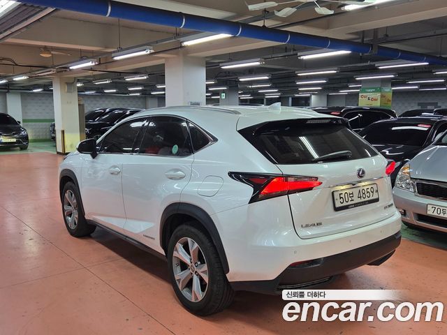 Lexus NX Executive — пробег 75 785 км — фото 4 из 5