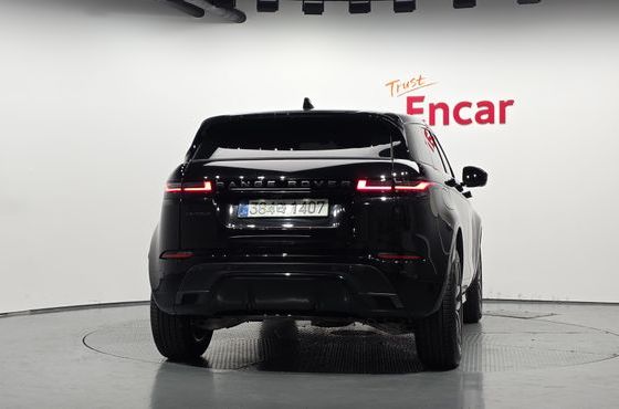Land Rover Range Rover Evoque P250 Dynamic SE — пробег 4 066 км — фото 4 из 5