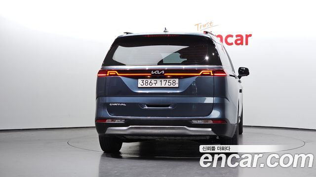 Kia Carnival из Кореи Encar