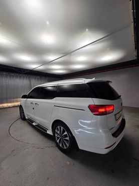 Kia Carnival 11-seater Prestige — пробег 128 610 км — фото 2 из 5