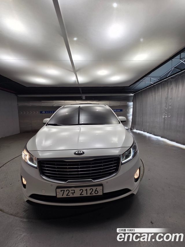 Kia Carnival из Кореи Encar
