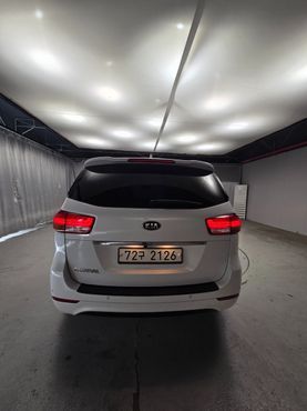 Kia Carnival 11-seater Prestige — пробег 128 610 км — фото 4 из 5