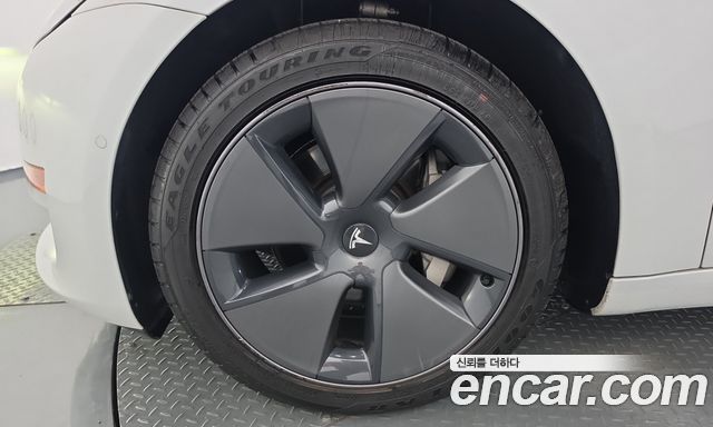 Tesla Model 3 Long Range AWD — пробег 128 605 км — фото 5 из 5