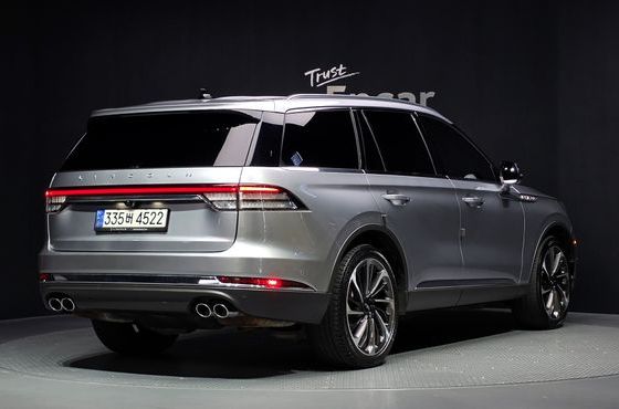 Lincoln Aviator 3.0 Reserve AWD — пробег 85 477 км — фото 2 из 5