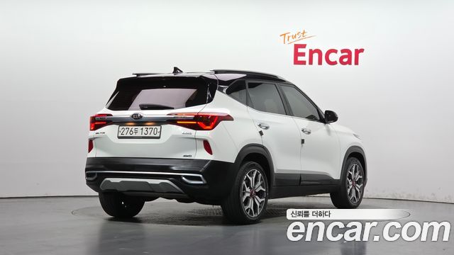 Kia Seltos из Кореи Encar