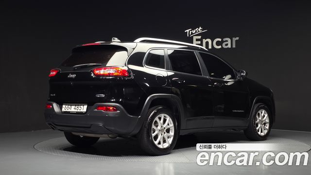 Jeep Cherokee 2.4 Longitude AWD — пробег 154 658 км — фото 2 из 5
