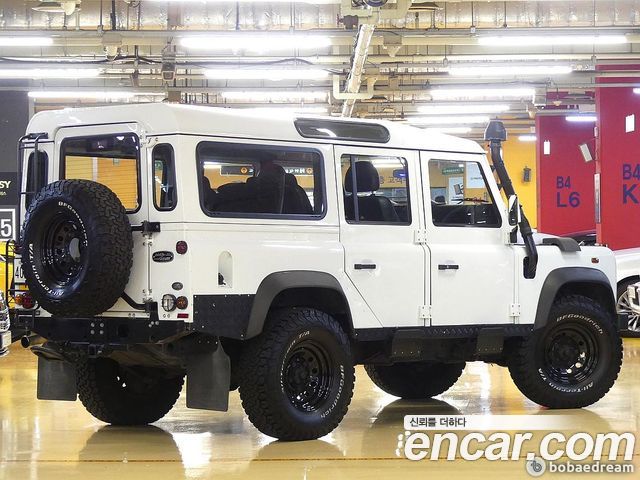 Land Rover Defender 110 — пробег 39 070 км — фото 2 из 5