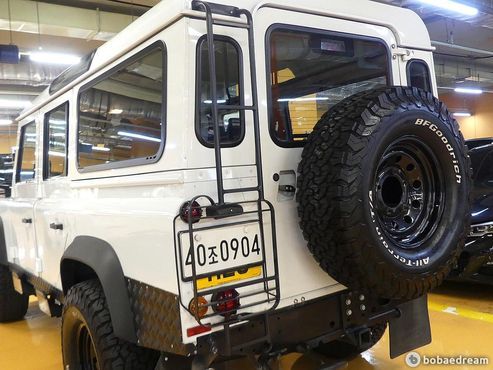 Land Rover Defender 110 — пробег 39 070 км — фото 3 из 5