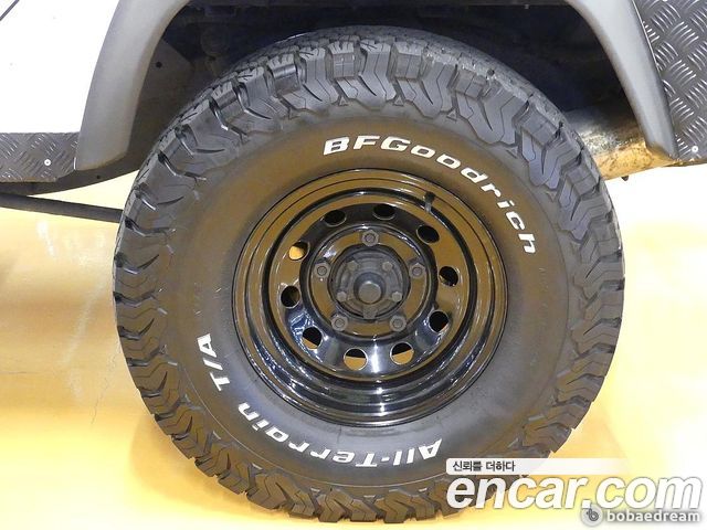 Land Rover Defender 110 — пробег 39 070 км — фото 5 из 5