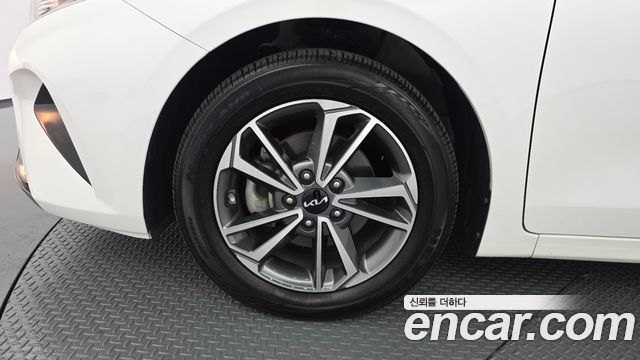 Kia K3 из Кореи Encar