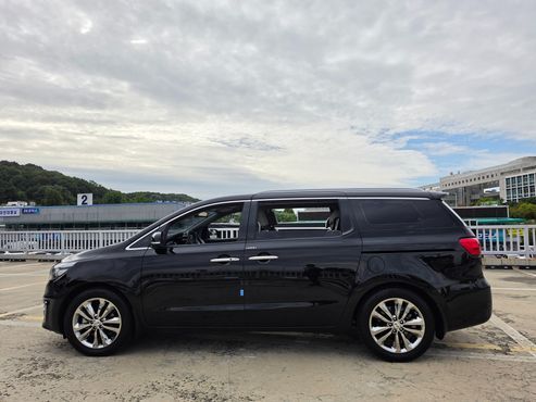 Kia Carnival 9-seater Prestige — пробег 88 012 км — фото 5 из 5