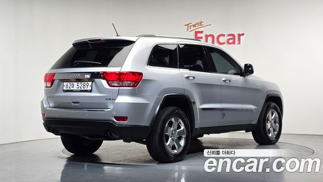 Jeep Cherokee 3.0 Diesel Laredo WK2 — пробег 27 304 км — фото 2 из 5
