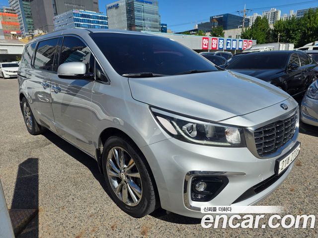 Kia Carnival Gasoline 9-Seater Prestige — пробег 290 000 км — фото 2 из 5