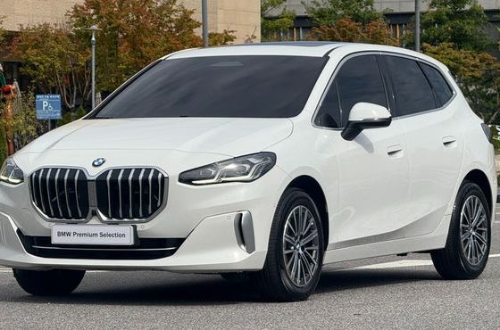 BMW 2-Series 220i Luxury — пробег 6 977 км — фото 1 из 5