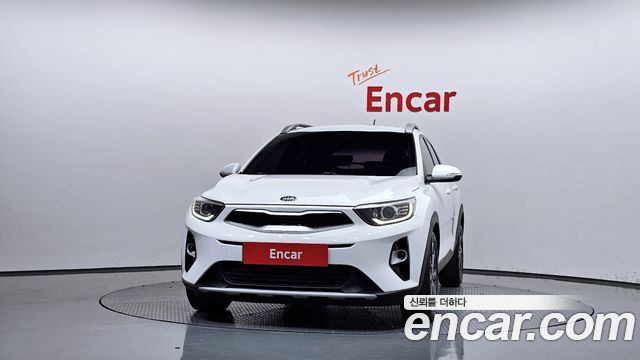 Kia Stonic из Кореи Encar