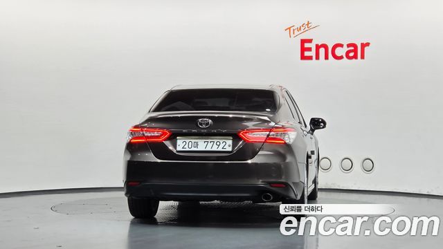 Toyota Camry 2.5 — пробег 138 236 км — фото 4 из 5