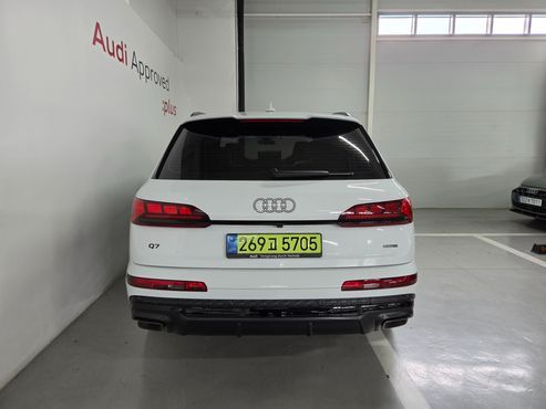 Audi Q7 50 TDI Quattro Premium — пробег 1 700 км — фото 4 из 5