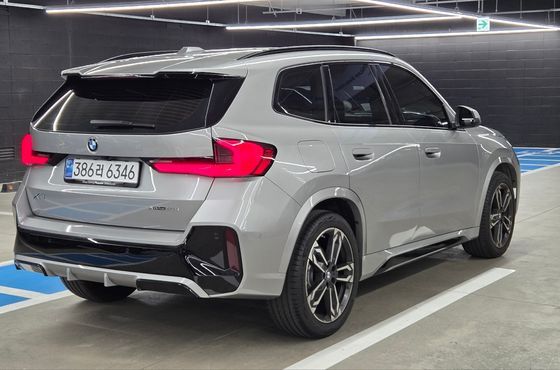 BMW X1 xDrive 20i M Sport — пробег 8 050 км — фото 2 из 5