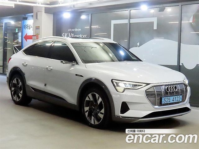 Audi e-tron 50 Quattro Sportback — пробег 150 040 км — фото 1 из 5