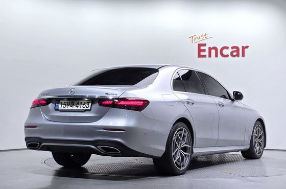 Mercedes-Benz E-Class E220d 4MATIC AMG Line — пробег 164 885 км — фото 2 из 5