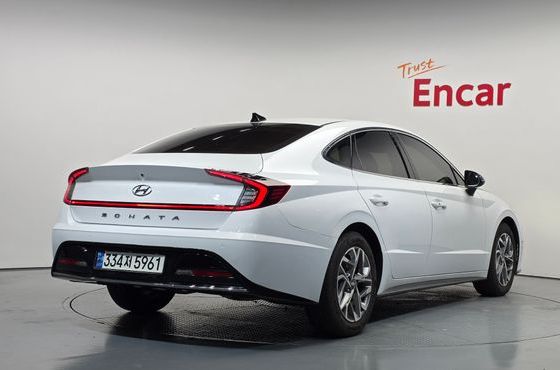 Hyundai Sonata 2.0 Premium Plus — пробег 112 737 км — фото 2 из 5