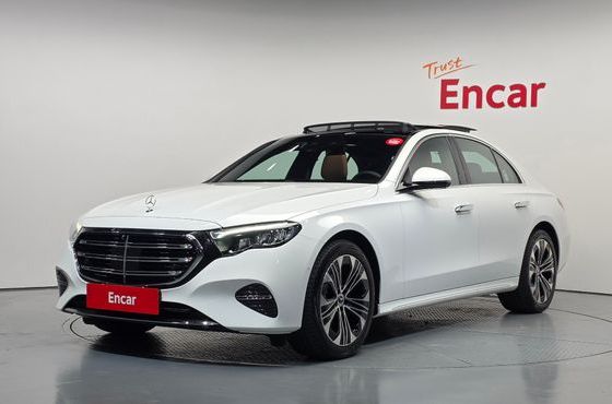 Mercedes-Benz E-Class E220d 4MATIC Exclusive — пробег 2 666 км — фото 1 из 5