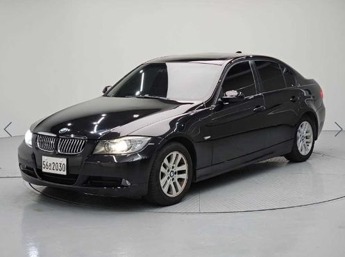 BMW 3-Series 320i Sedan — пробег 240 201 км — фото 1 из 5
