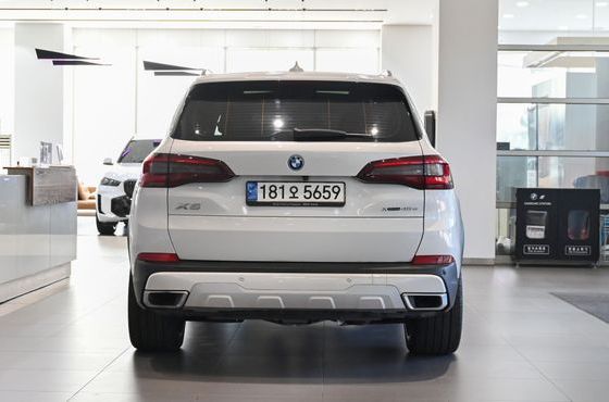 BMW X5 xDrive 45e xLine — пробег 71 961 км — фото 4 из 5