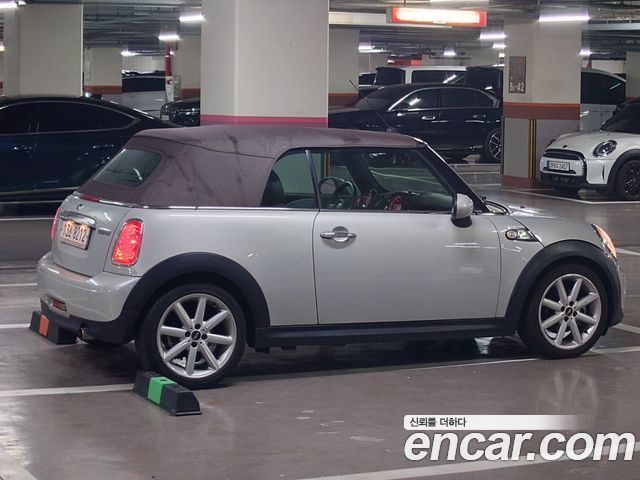 Mini Cooper Convertible High Gate — пробег 98 372 км — фото 5 из 5