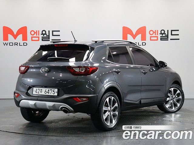 Kia Stonic из Кореи Encar