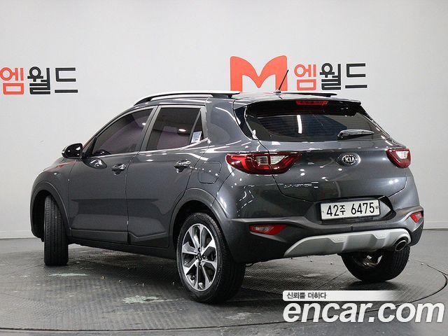 Kia Stonic из Кореи Encar