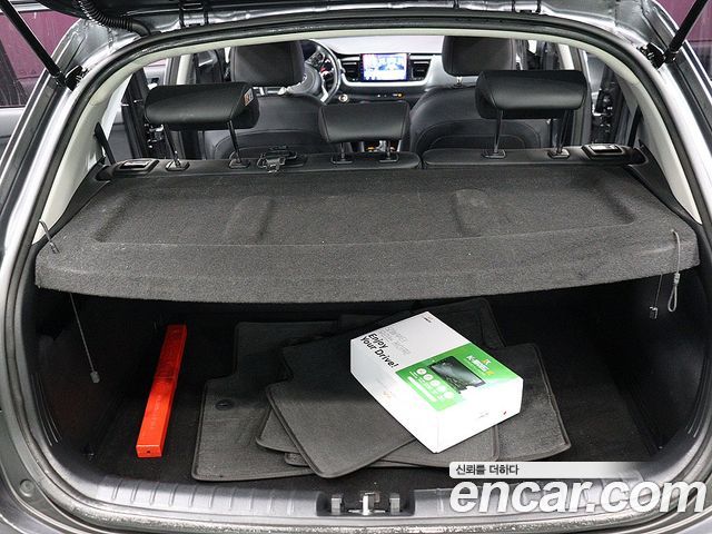Kia Stonic из Кореи Encar