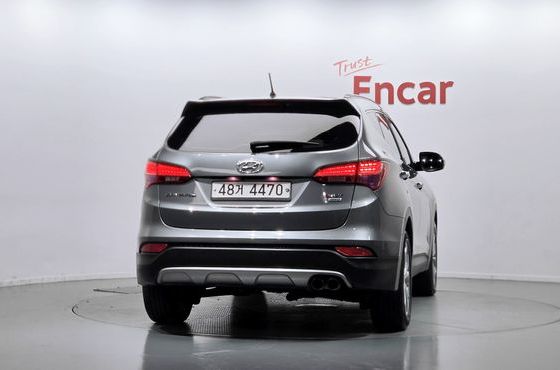 Hyundai Santafe Diesel(e-VGT) 2.0 4WD Exclusive — пробег 157 541 км — фото 4 из 5