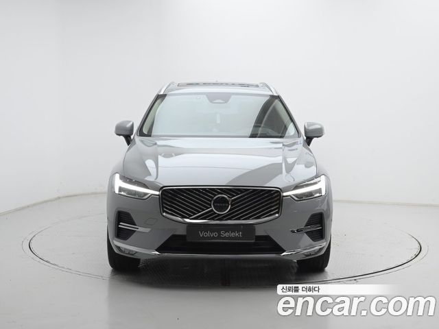 Volvo XC60 B5 Ultra Bright Air Sus — пробег 106 км — фото 3 из 5