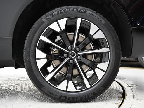 Volvo XC60 B5 Ultra Bright — пробег 61 км — фото 5 из 5