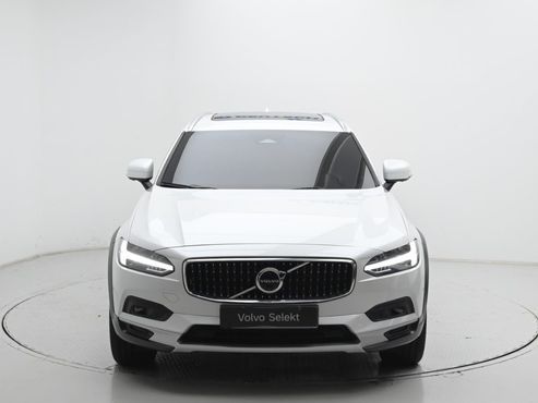 Volvo V90 B5 Ultra AWD — пробег 18 069 км — фото 3 из 5