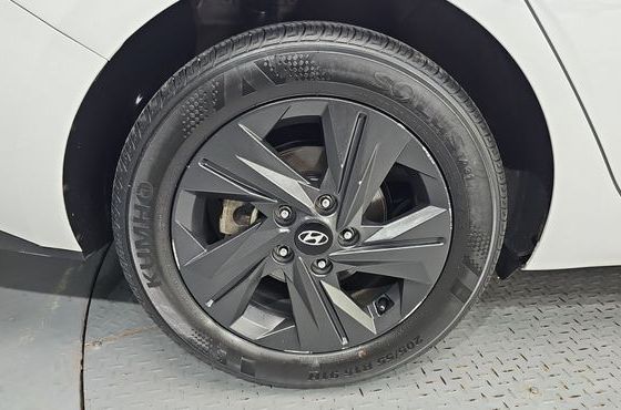 Hyundai AVANTE Smart — пробег 80 390 км — фото 5 из 5