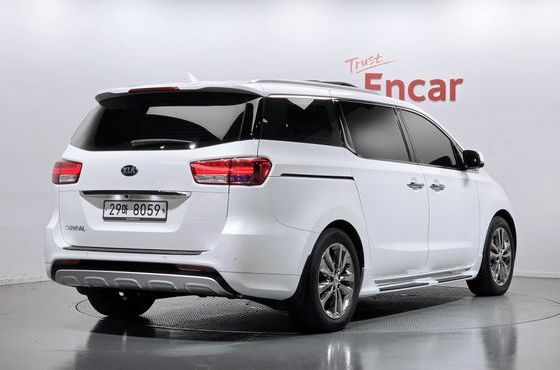 Kia Carnival 9-Seater Noblesse Special — пробег 134 088 км — фото 2 из 5