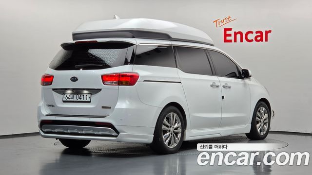 Kia Carnival из Кореи Encar