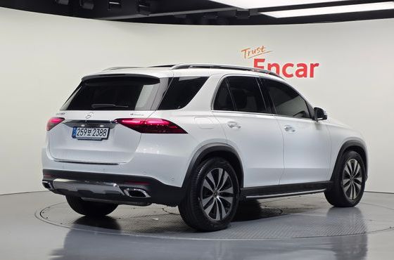 Mercedes-Benz GLE-Class GLE450 4MATIC — пробег 5 317 км — фото 2 из 5