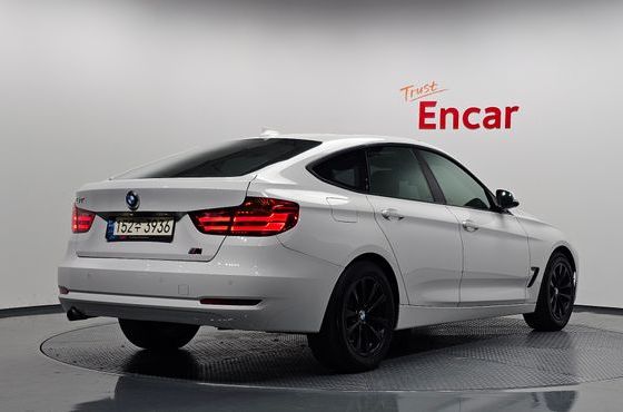 BMW Gran Turismo GT 320d — пробег 151 831 км — фото 2 из 5
