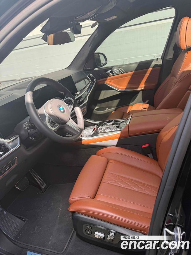 BMW X7 xDrive 40i M Sport 6STR — пробег 6 631 км — фото 4 из 5