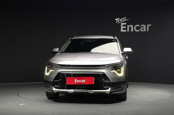 Kia Niro Signature — пробег 73 652 км — фото 3 из 5