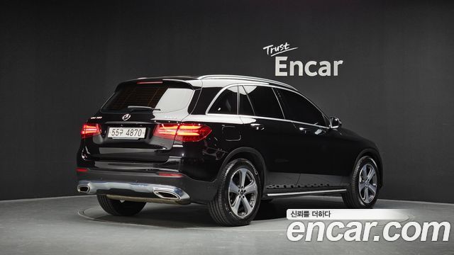 Mercedes-Benz GLC-Class GLC300 4MATIC — пробег 61 439 км — фото 2 из 5